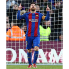 Leo Messi celebra su gol, el segundo del equipo, ante Las Palmas. TONI ALBIR