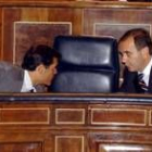 El ministro de Justicia López Aguilar conversa con José Antonio Alonso en el Congreso