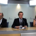 José Manuel Jiménez, José Antonio de Santiago-Juárez y María Jesús Pascual, ayer, en Valladolid.