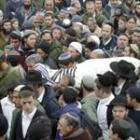 Imagen del entierro del colono israelí Natanel Ozeri, que tuvo lugar ayer