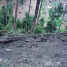 Paisaje devastado tras el bombardeo indio en la Cachemira paquistaní.