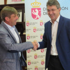 Arsenio García y Juan Martínez Majo, en la Diputación. DL