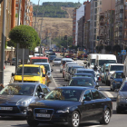 La avenida Fernández Ladreda de la capital leonesa, una de las más transitadas de la ciudad.