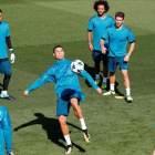 Cristiano Ronaldo, durante el entrenamiento de este martes en Valdebebas.