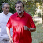 Mariano Rajoy, en su ruta de senderismo por el valle del por el río Umia (Pontevedra).