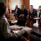 Adriana Lastra e Iván Redondo frente a Echenique, en una imagen de febrero de 2020. MARISCAL