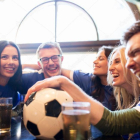 Celebración de un partido en un bar