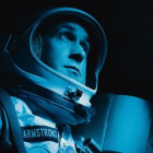 Ryan Gosling, como Neil Armstrong, en un fotograma de First man.