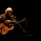 Amancio Prada durante un concierto en el Auditorio