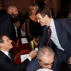 El líder del PP, Pablo Casado, saludando en un acto reciente en Madrid a su homólogo en Ciudadanos, Albert Rivera.