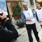 Voluntarios de la Asociación Española Contra el Cáncer en León