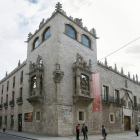 Casa del Cordón, sede de Caixa Bank en Castilla y León.