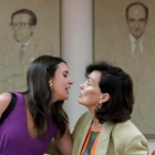 Irene Montero y Carmen Calvo en el Congreso de los Diputados. JAVIER LIZÓN