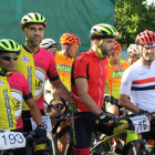 Varios de los ciclistas que participaron en la prueba. DL.