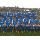 Formación del equipo del CD Astorga que milita en la categoría cadete.
