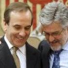 José Antonio Alonso junto al presidente del Congreso de los Diputados en funciones, Manuel Marín (d)