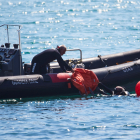 Detonada a 45 metros bajo el mar la bomba hallada en una playa de Barcelona