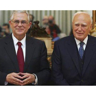 El nuevo primer ministro Papadimos y el presidente griego, Papulias.