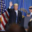 El presidente de los Estados Unidos, Donald Trump, anuncia un plan para revisar la forma en que Medicare paga ciertos medicamentos.
