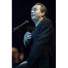 Joan Manuel Serrat, durante uno de los últimos conciertos que ofreció en León