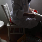 Los vecinos denuncian que su actual médico tiene que atender a un total de once pueblos.