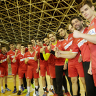 La plantilla del Abanca Ademar apela a la garra para jugar un partido de plena intensidad con el claro objetivo de golpear primero al Kolding. SECUNDINO PÉREZ