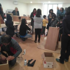 Taller dedicado a la fabricación de nidos para favorecer el asentamiento de búhos y lechuzas en el Bierzo.