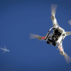 Un dron equipado con videocámara origina una disputa vecinal en Kenuky.