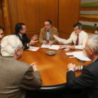 García, Alija, Salguero, Chamorro, Fernández, Travesí y Conty, durante la reunión.