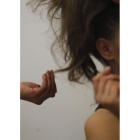 Varias causas hacen caer el pelo. DL