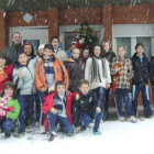 Los alumnos del colegio Paula Montal, en el centro del Alzhéimer de Astorga.