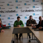 Fernando Vélez y los representantes de La Laguna.