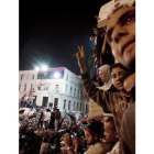 Una multitud celebra en Bengasi la resolución del Consejo de Seguridad de la ONU.
