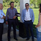 Los candidatos de UPL ayer en La Pola de Gordón. DL