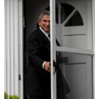 El presidente del Banco Mundial, Paul Wolfowitz, ayer al salir de su casa