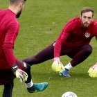Oblak ya entrenó ayer con normalidad junto al resto del equipo. S. B.