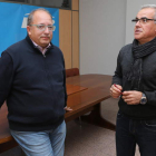 Eduardo Fernández y Juan Elicio Fierro en el último encuentro en la sede del PP de Ponferrada.