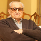 Bernardo Álvarez Pacios, ayer en su casa de Santalla.