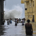 Una de las calles de La Habana inundada tras el paso del huracán Irma