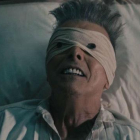 David Bowie, en el videoclip de 'Lazarus'.