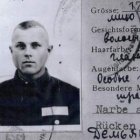Documento que identifica a Iwan John Demjanjuk como miembro de las SS.