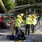 Imagen del coche que se estrelló contra los tenderetes del rastro madrileño