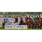 Los integrantes del Real Madrid y Milan posan antes de iniciarse el partido.