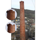 Estado de deterioro que presenta la chimenea.