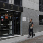 Lugar de la calle de Dalmau, de Santa Coloma, donde ha sido apuñalado un niño.