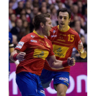 Los extremos de la Selección Víctor Tomás y Ugalde.