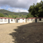 Zona de los barracones con los que cuenta el Campamento Viejo de Boñar. CAMPOS