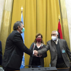 La firma del acuerdo en la sede de la Onu en Ginebra. VIOLAINE MARTI