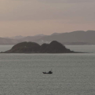 Imagen de barcos chinos en la frontera marítima con Corea del Sur. YONHAP