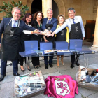Los representantes de las instituciones, con el alcalde a la cabeza, en la presentación de la candidatura de León.